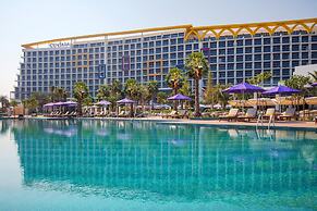 Centara Mirage Beach Resort Dubai
