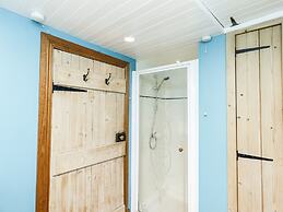 2 Burnside Place