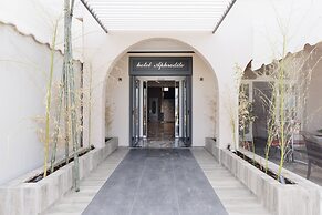 Aphrodite Beachfront Hotel
