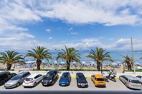 Aphrodite Beachfront Hotel