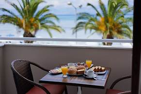 Aphrodite Beachfront Hotel
