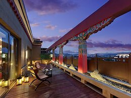 Hilton Shigatse