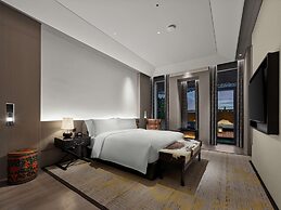 Hilton Shigatse