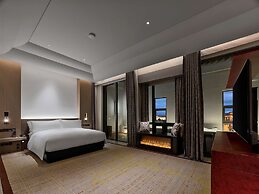 Hilton Shigatse