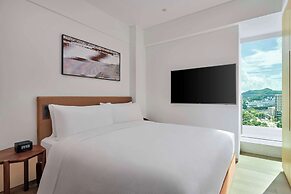 Doubletree By Hilton Shenzhen Airport Residences