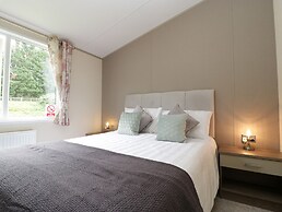 Hill View, Lilac Lodge