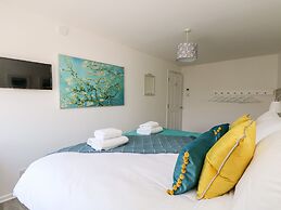 Rock Pool House