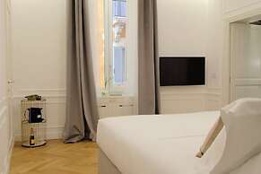 Domna Luxury Suites