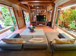 Balinese Pool Villa in Rawai