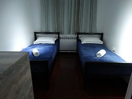 Nomad - Hostel