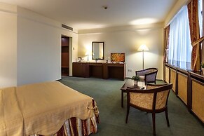 President Hotel