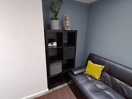 Charming 1-bed Apartment in Coventry