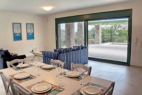 Ouzo Stone House 1, with private pool