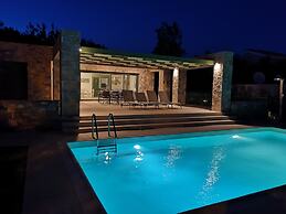 Ouzo Stone House 1, with private pool