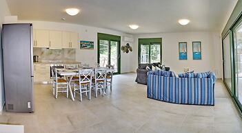 Ouzo Stone House 1, with private pool