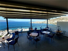 Afrodite Suites