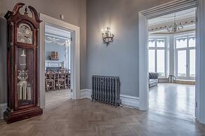 Penally Manor - Luxurious Manor House