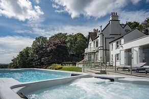 Penally Manor - Luxurious Manor House