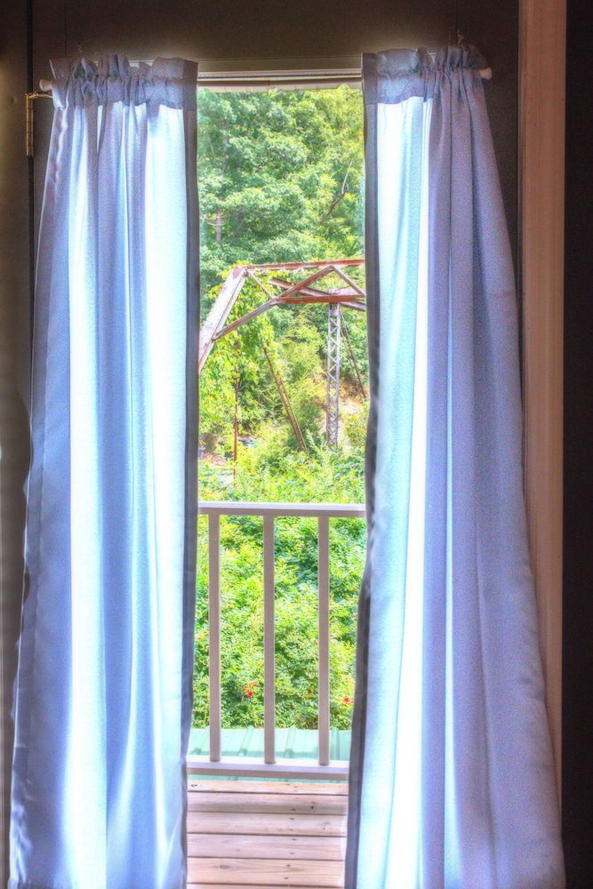 Elk River Hotel