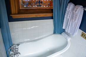 Elk River Hotel