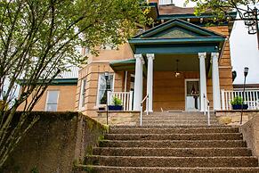Elk River Hotel