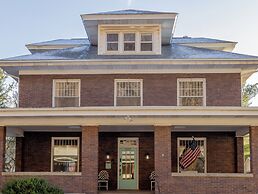 Elk River Hotel