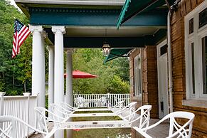 Elk River Hotel