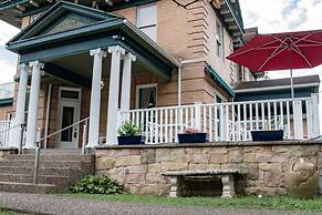 Elk River Hotel