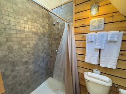 Elk River Hotel