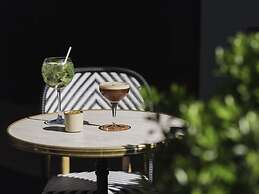 Dandy Hotel