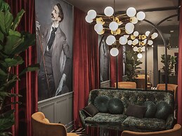 Dandy Hotel