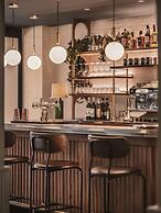 Dandy Hotel