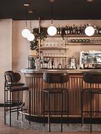 Dandy Hotel