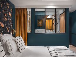 Dandy Hotel