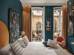 Dandy Hotel