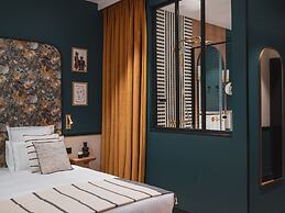 Dandy Hotel