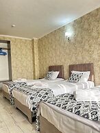 Artist Regency Hotel
