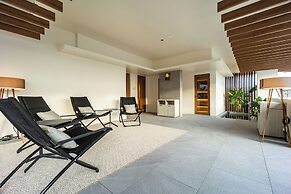 One Suite THE GRAND