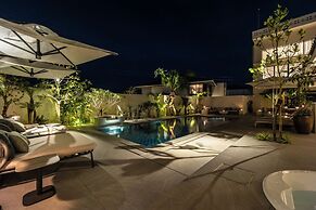 One Suite THE GRAND