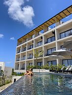 Hive Cancun by G Hotels