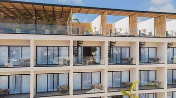Hive Cancun by G Hotels