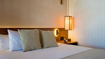 Hive Cancun by G Hotels