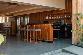 Hive Cancun by G Hotels