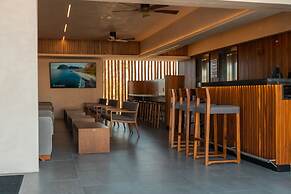 Hive Cancun by G Hotels