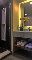 Hive Cancun by G Hotels