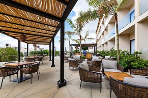 Hive Cancun by G Hotels