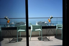 Henry Resort And Spa