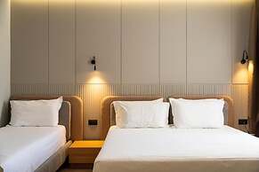 Henry Resort And Spa