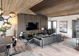 Pier Apartments