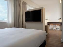 Doubletree By Hilton Sittard